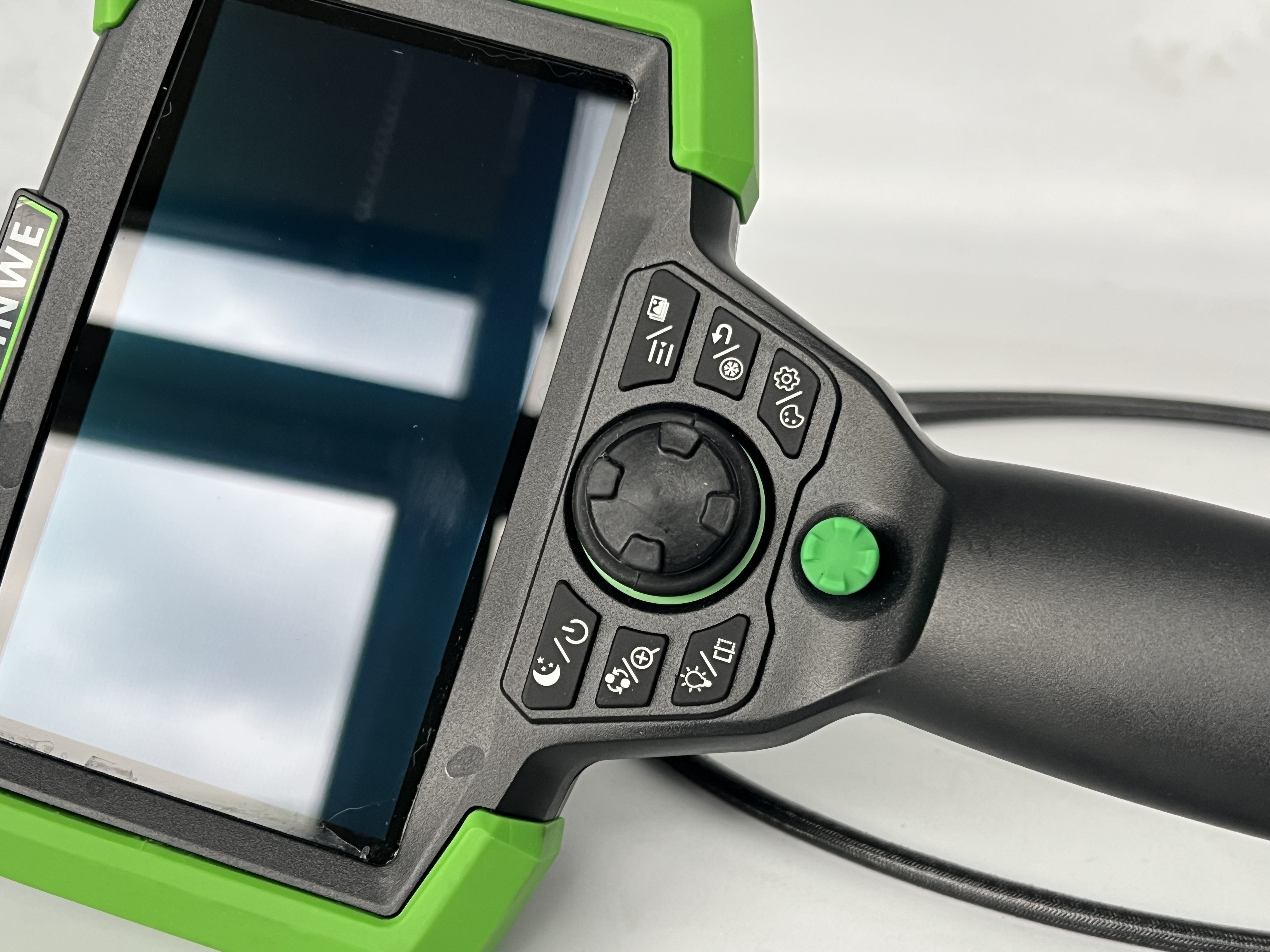 高清洞察，靈活操控：智能工業(yè)內(nèi)窺鏡守護(hù)航空航天